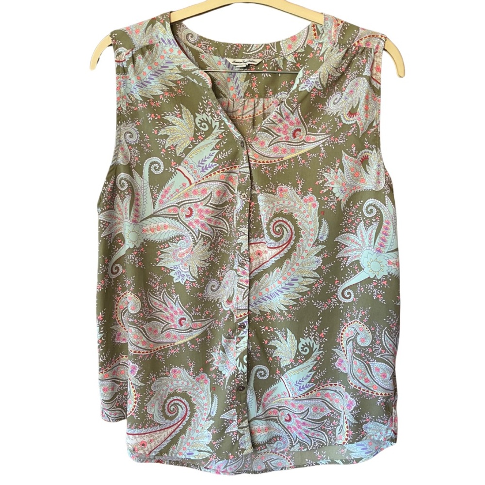 American Eagle lightweight comfortable sleeveless summer shirt. Size XL